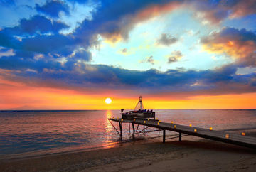 Resort Aston Sunset -