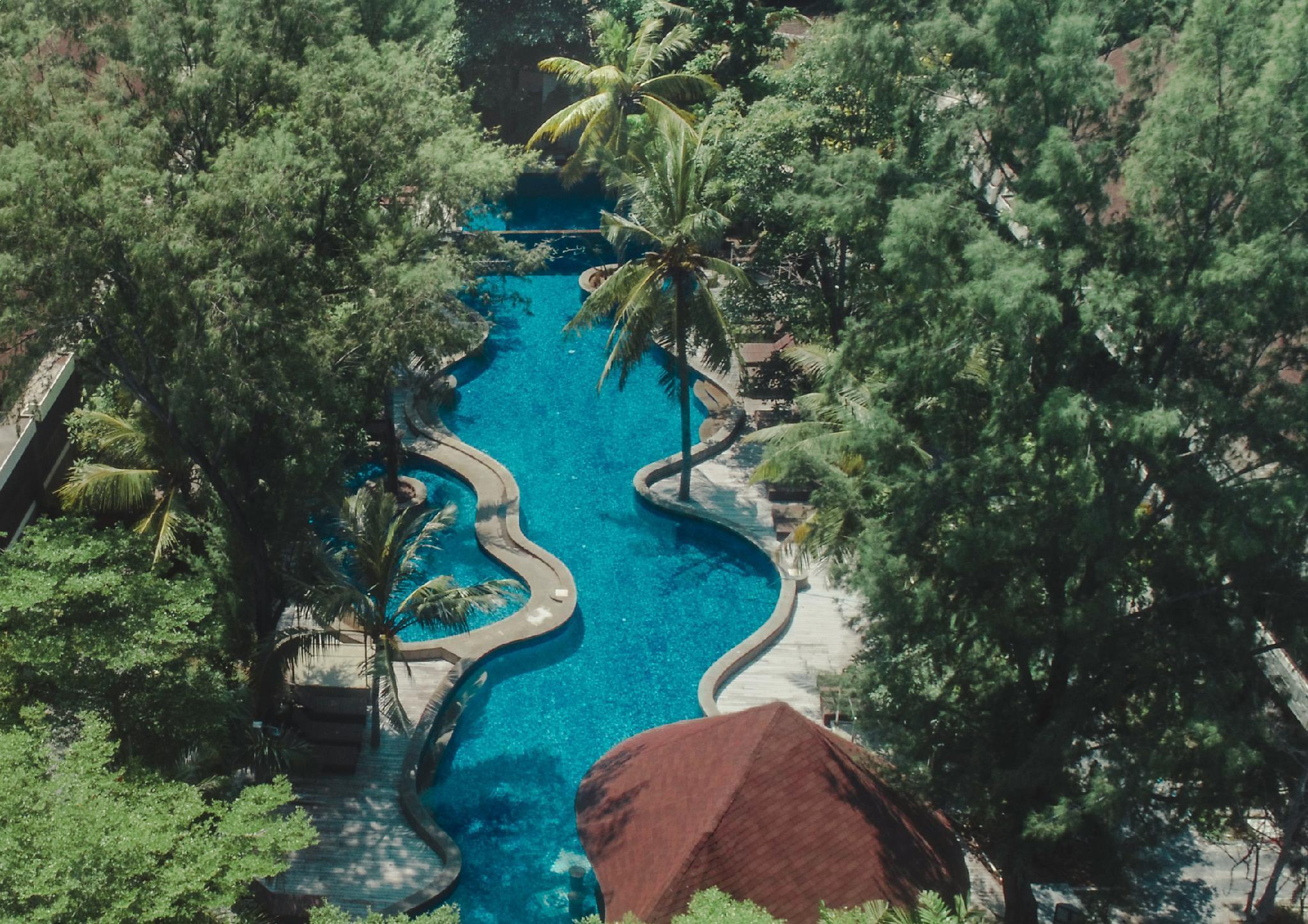 Resort Aston Sunset -
